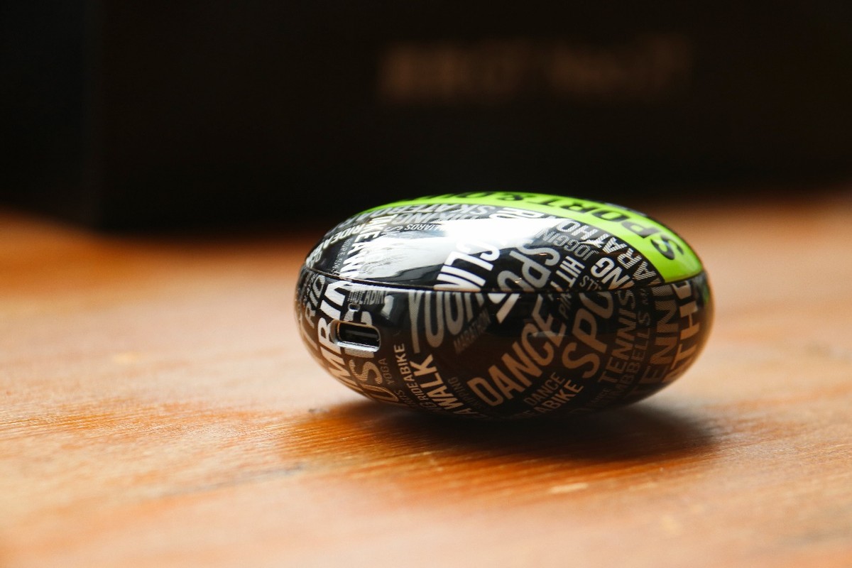 这款耳机有点酷：潮流字母纹设计，魔浪S运动耳机实测