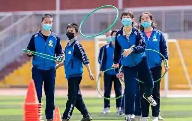 教育局发布通知，体育科目不再纳入中考，学生：幸福来得太突然