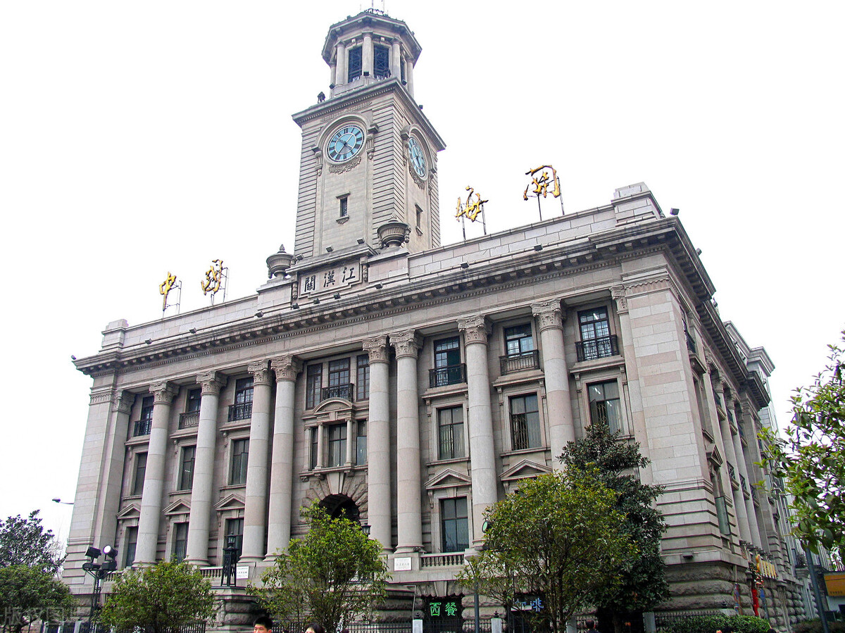 一个专业俩大学，考公率高进体制，为何大家不爱去？