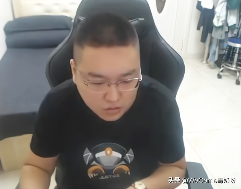 DNF：“第一剑帝”已被封，荣登亡牌飞行员榜首，官方来打脸了