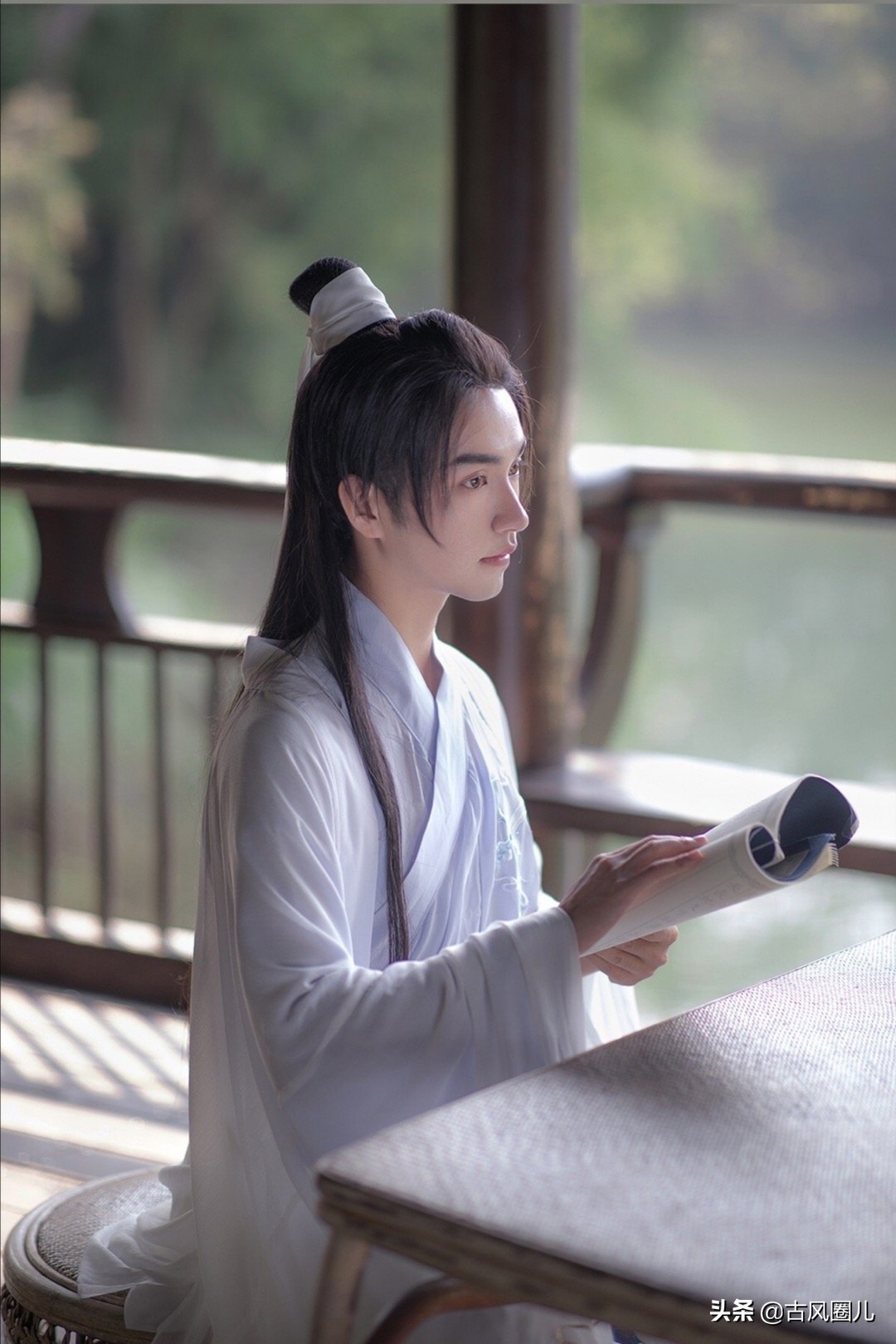 汉服国风美少年,带你看看高颜值的古风小哥哥!你爱了吗?