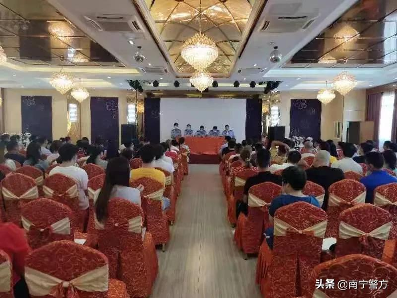 节日我在岗丨绿城反诈在行动