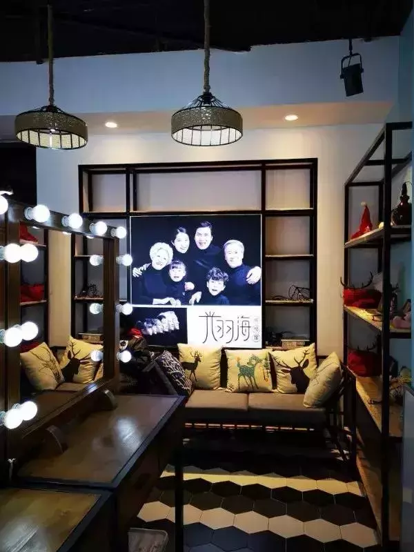 东方影都茂“光影市集”即将开业，自媒体探店先睹为快，福利等你拿