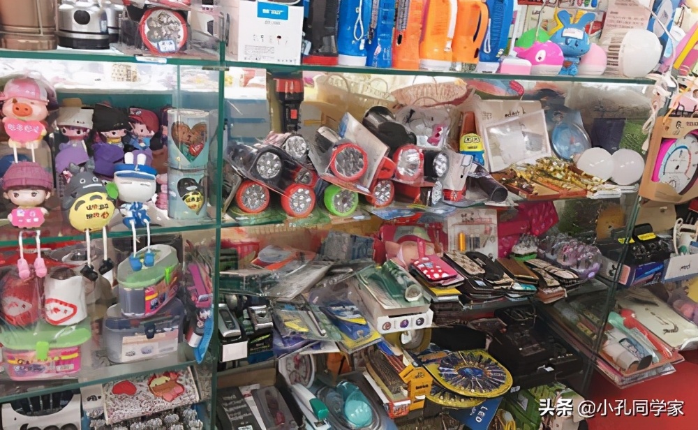 二元店一年挣多少钱（开两元店新手怎么进货）