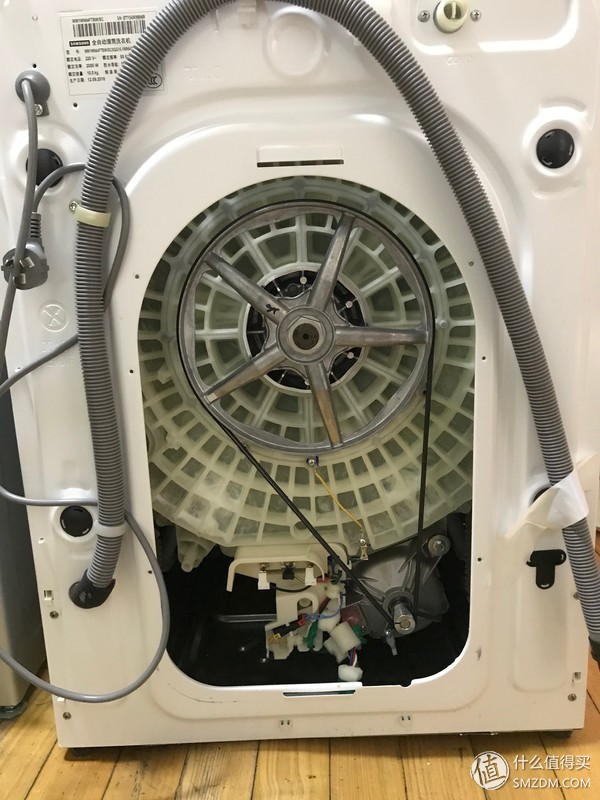 洗衣机：有容乃大 四千元10kg哪家强？松下、LG、三星对比横评