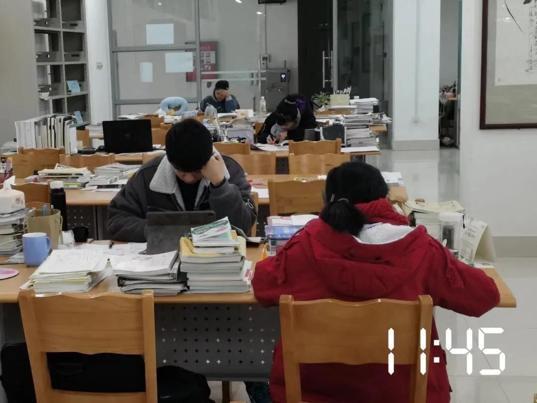 超强天团！广西677名毕业生成功上岸，竟来自同一所大学