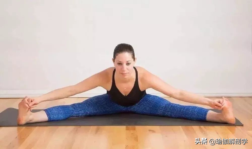 20个基础瑜伽体式练习方法及功效，最适合瑜伽初学者！