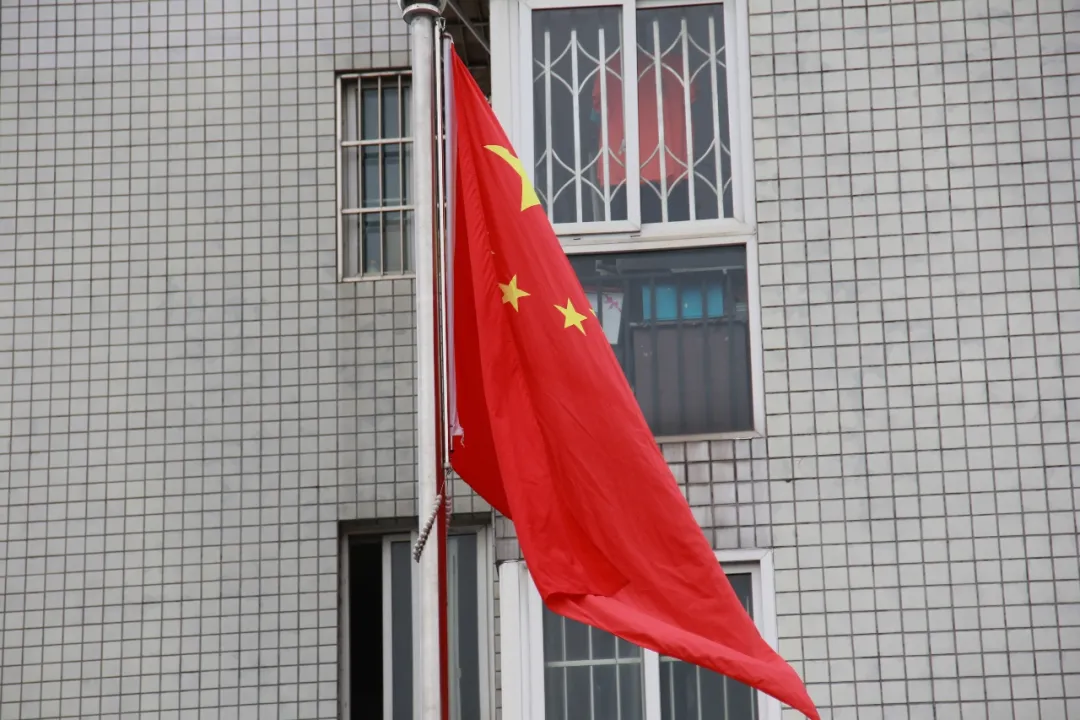 感谢您，我亲爱的老师——九江小学6.4班国旗下的表演