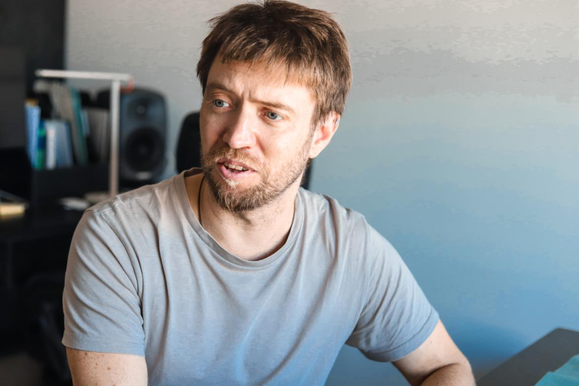 在云南生活14年的英国人，让山人乐队红遍海外的“幕后者”