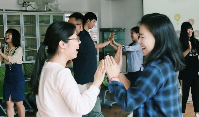 高考录取率那么高，高中生依然“压力山大”，老师：并非心态问题