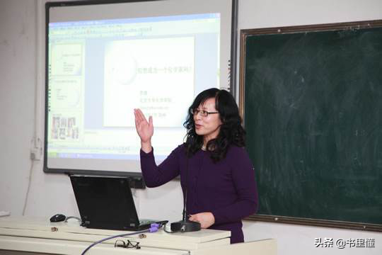 老师挤破头想去211教书，学历得达到什么要求？工资待遇高吗？