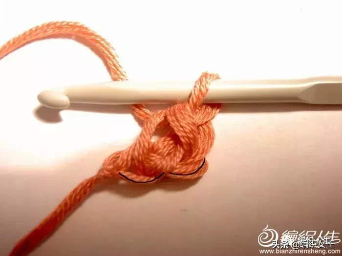 快来学！钩针与缝衣针竟能做出这么美的花边，用手工扮靓你的春天