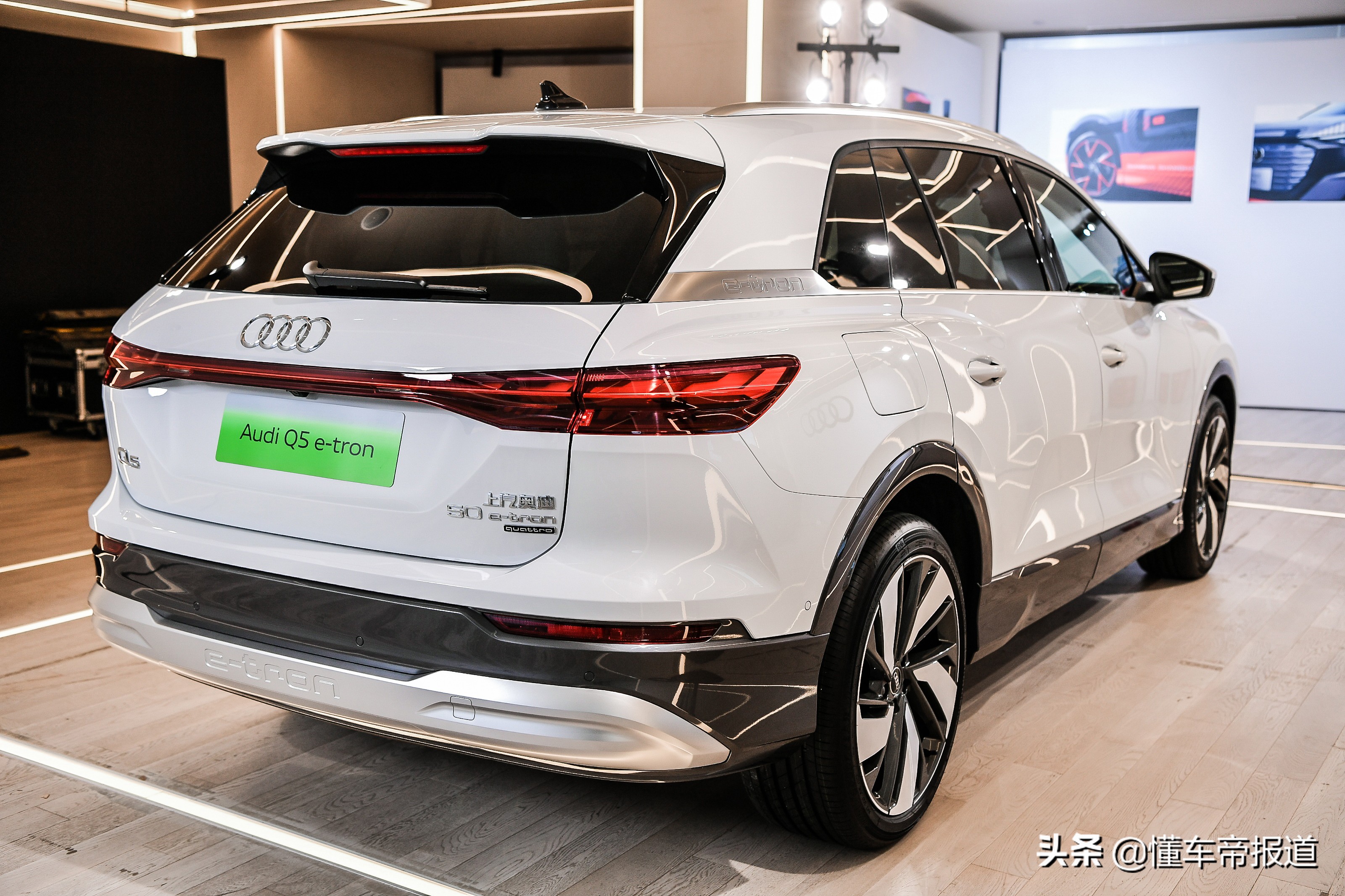 奥迪Q5 e-tron电动SUV发布，提供大6座/7座布局