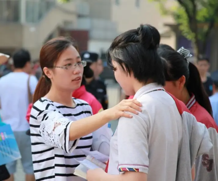 家庭收入表新鲜出炉，共分为十个等级，学霸多出自五级中产家庭