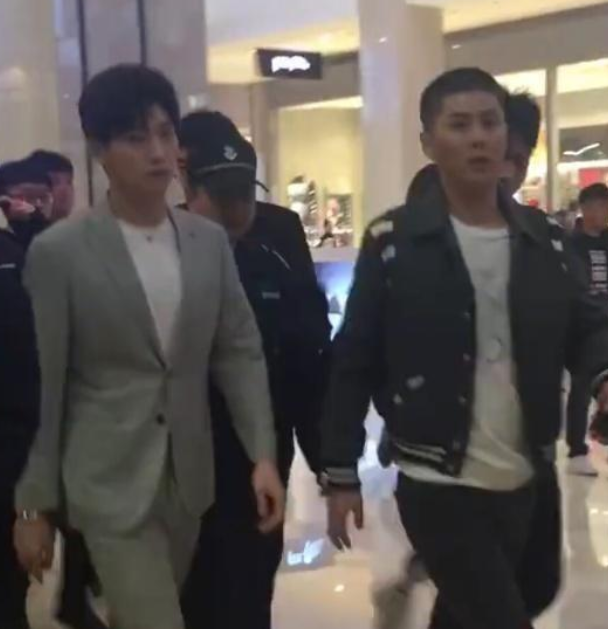 要名没名，要人气没人气！这6位小明星，排场一个比一个大