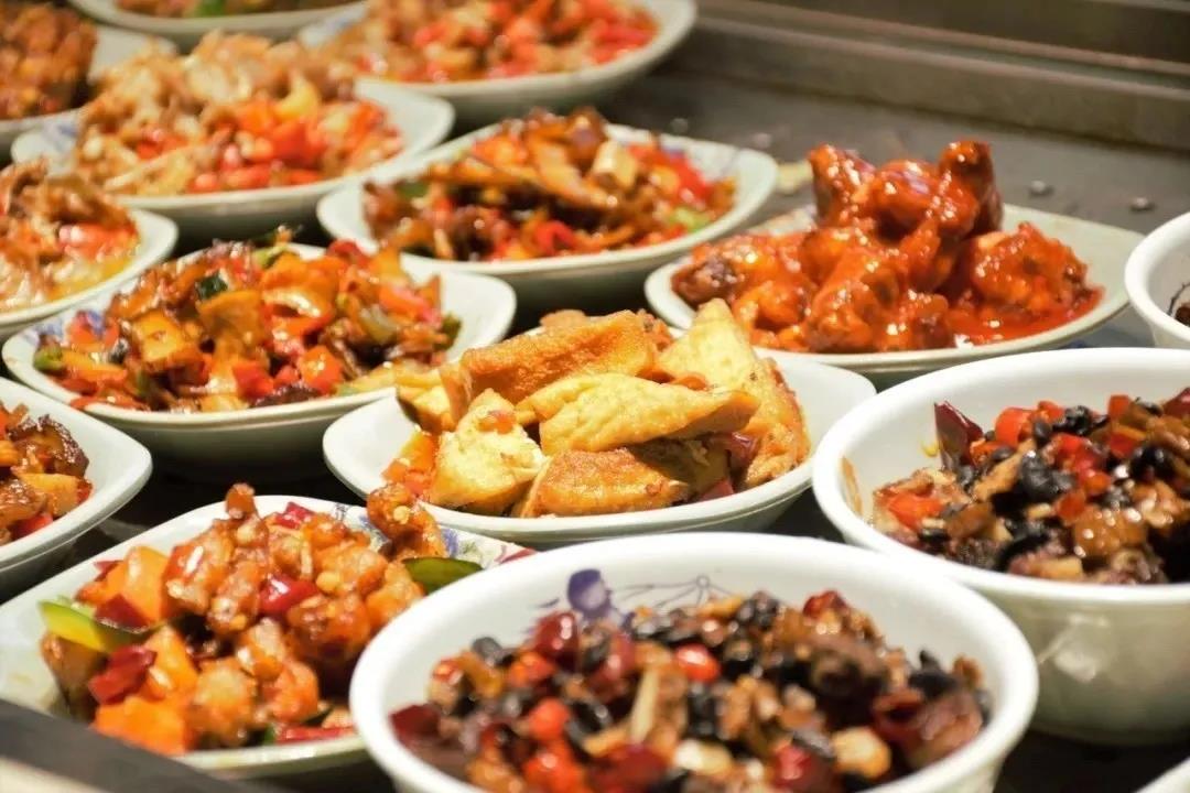 走出蛟龙号设计师、世界五百强总裁，创下多个第一，南华大学超火