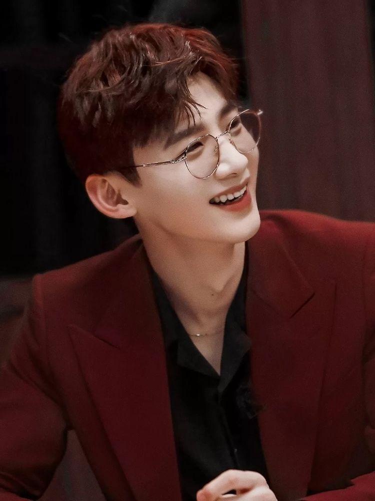 这8个斯文败类男太欲了,眼镜一戴又帅又坏撩而不自知,你pick谁