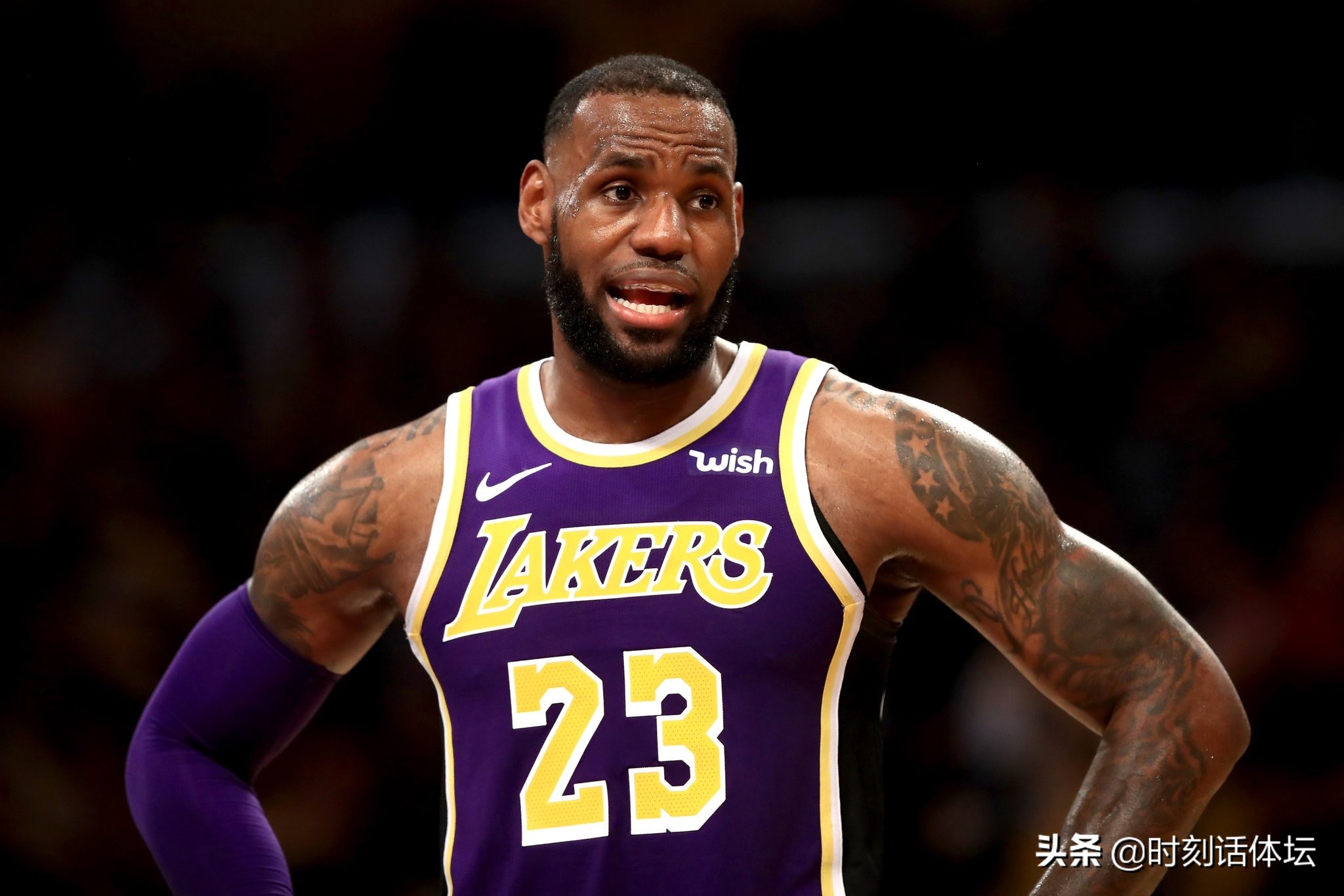 现役NBA十大顶薪球员(NBA现役年薪最高的10位球星！其中6名控卫，最低4000万)