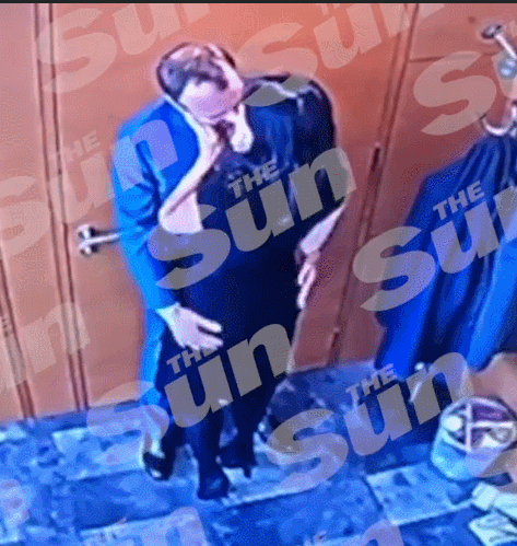 震撼全英的激情60秒！已婚部长出轨三孩妈女下属，办公室接吻摸臀