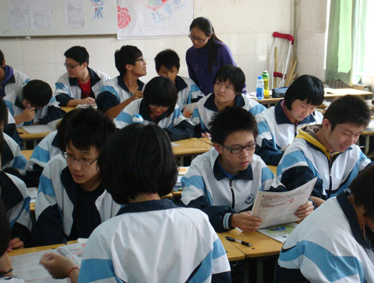 武汉一所211大学招生遇冷，安徽考生400多分考上了，家人很欣慰