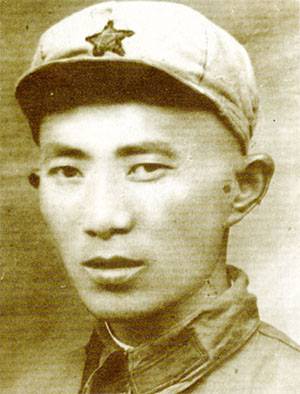 十大元帅30岁时是啥级别：徐向前最高，林彪是师长，朱德排第九
