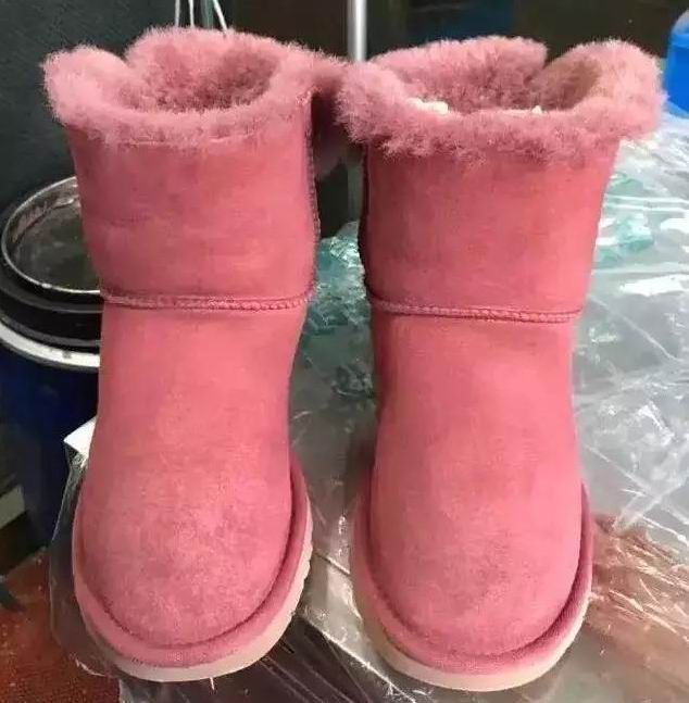 你最爱的翻毛皮鞋聚色了，怎么样才能把它洗好？