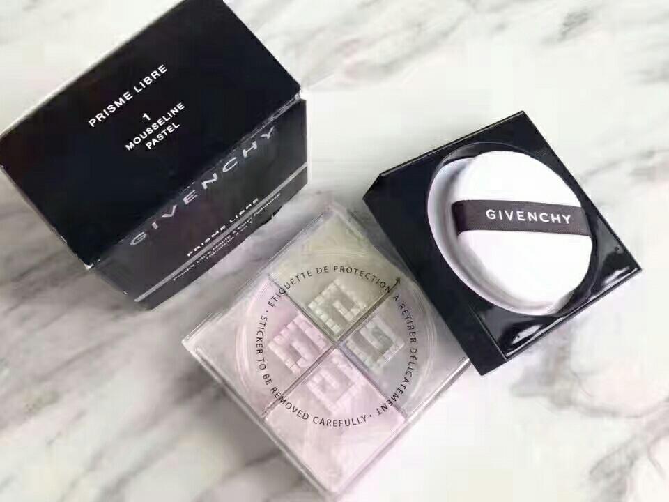 “定妆粉、蜜粉、定妆喷雾、粉饼”，到底是有什么区别？