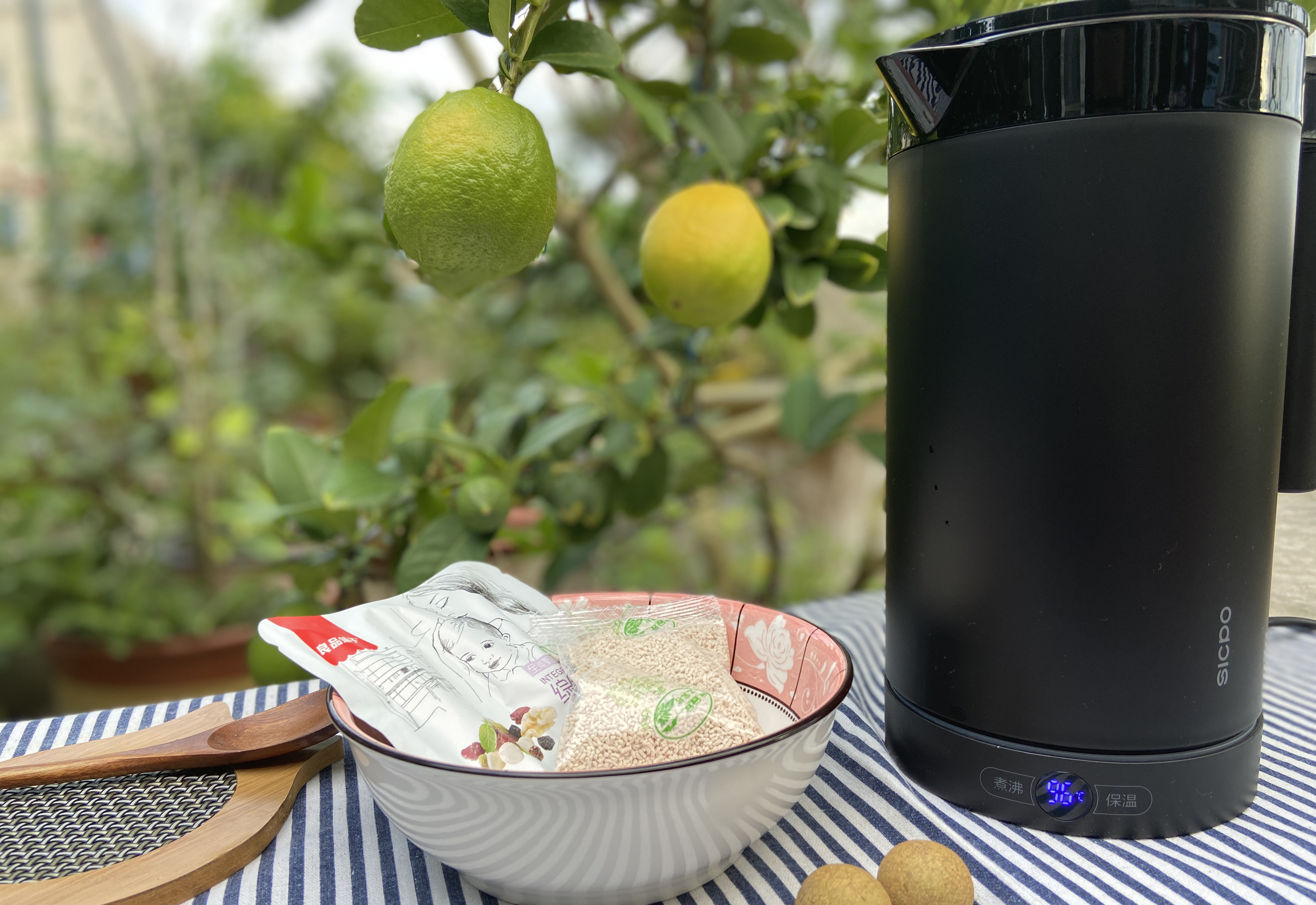 这才叫黑科技，能保温，还能app远程操控，荣耀亲选电热水壶测评