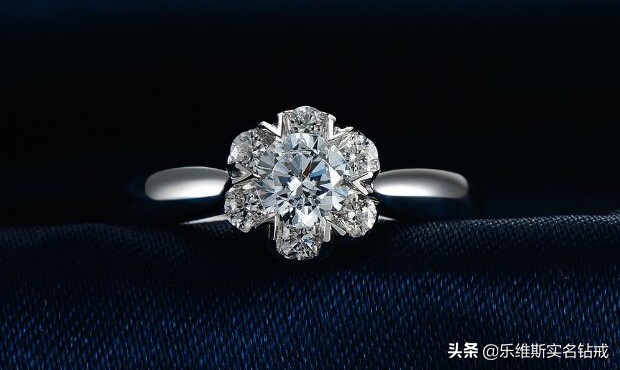 婚戒哪个牌子好？不同收入的工薪族选哪个钻戒品牌好？