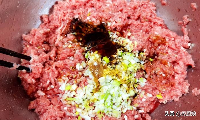 牛肉餡餃子的做法,