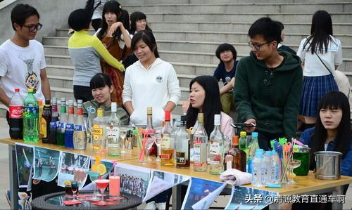 大学生生活费等级出炉，1500元的大学生活水平如何，学生给出回答