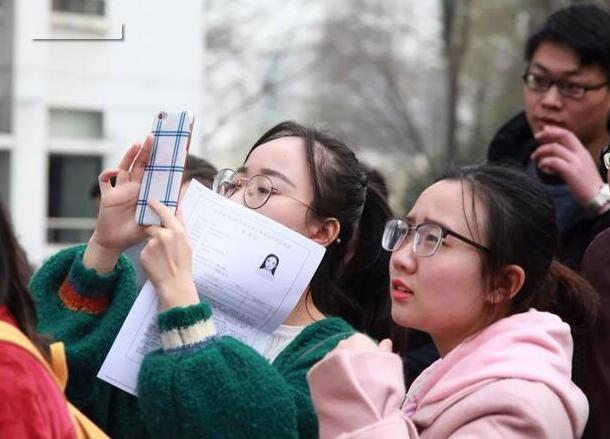 公务员考前“培训班”要花好几万？过来人告诉你，这钱该不该花