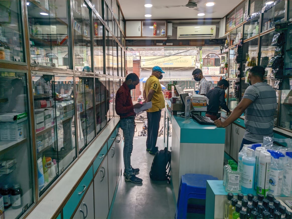 疫情当前，印度黑市出售“天价”氧气，是救人多还是害人多？