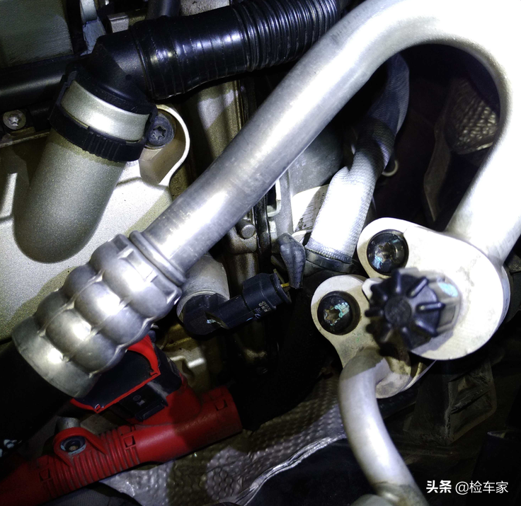 2012款3.0T奥迪A6，新车74万如今21万，卖家：都是朋友给你最低价