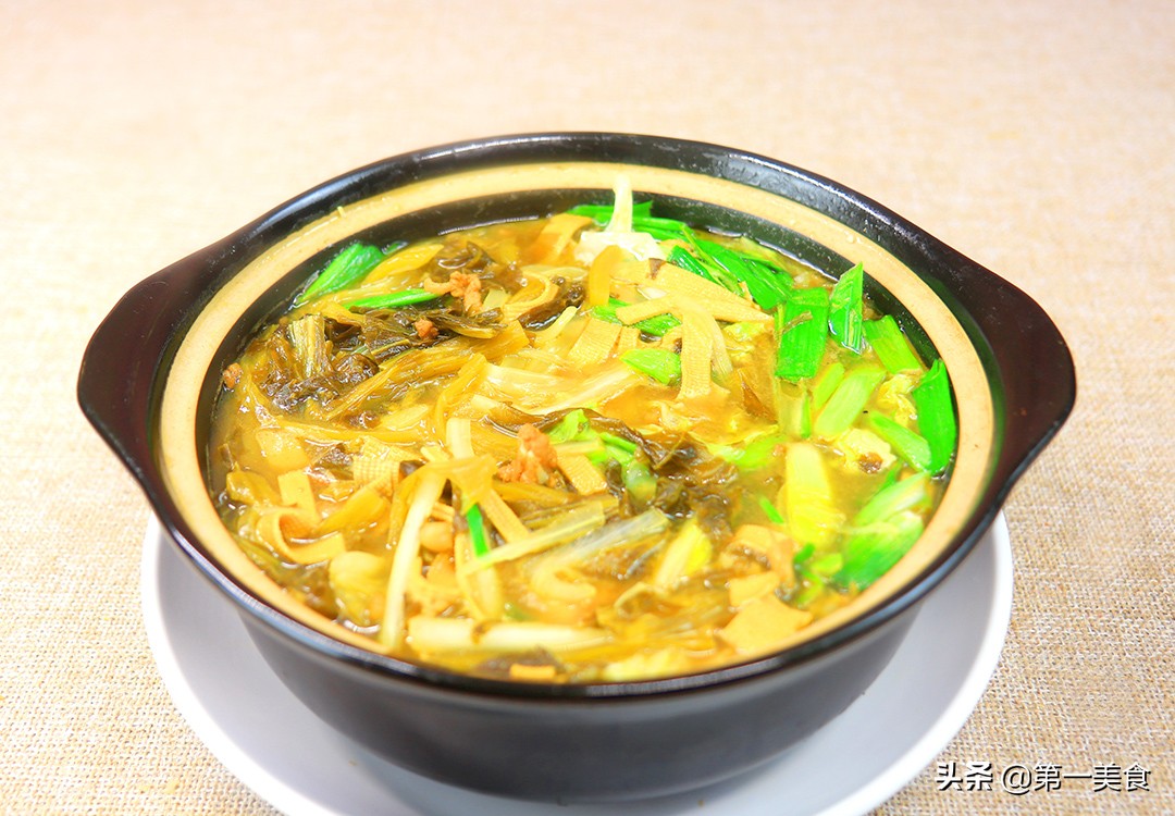 图片[7]-【酸菜炖锅】做法步骤图 酸爽开胃 真暖和-起舞食谱网