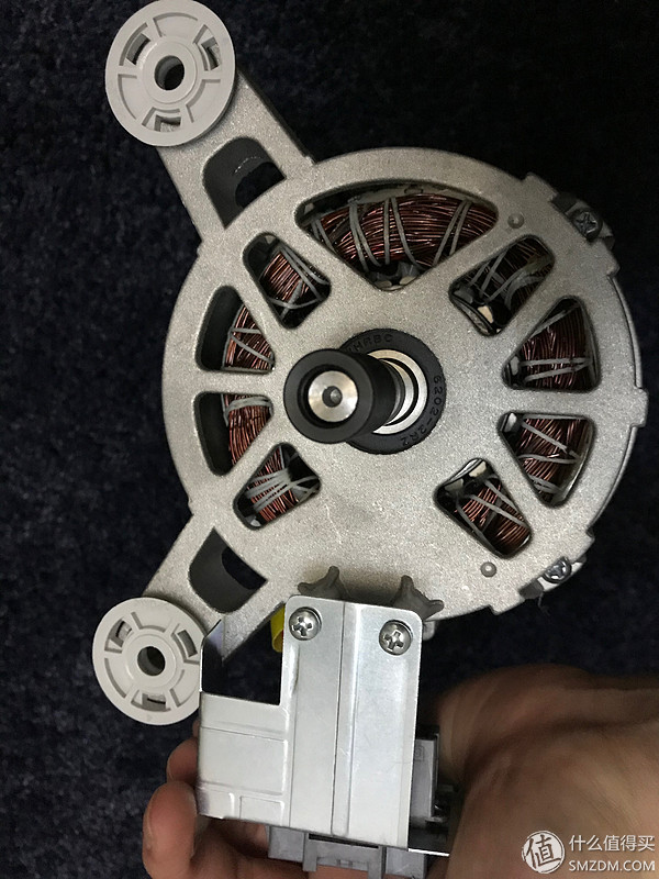 洗衣机：有容乃大 四千元10kg哪家强？松下、LG、三星对比横评