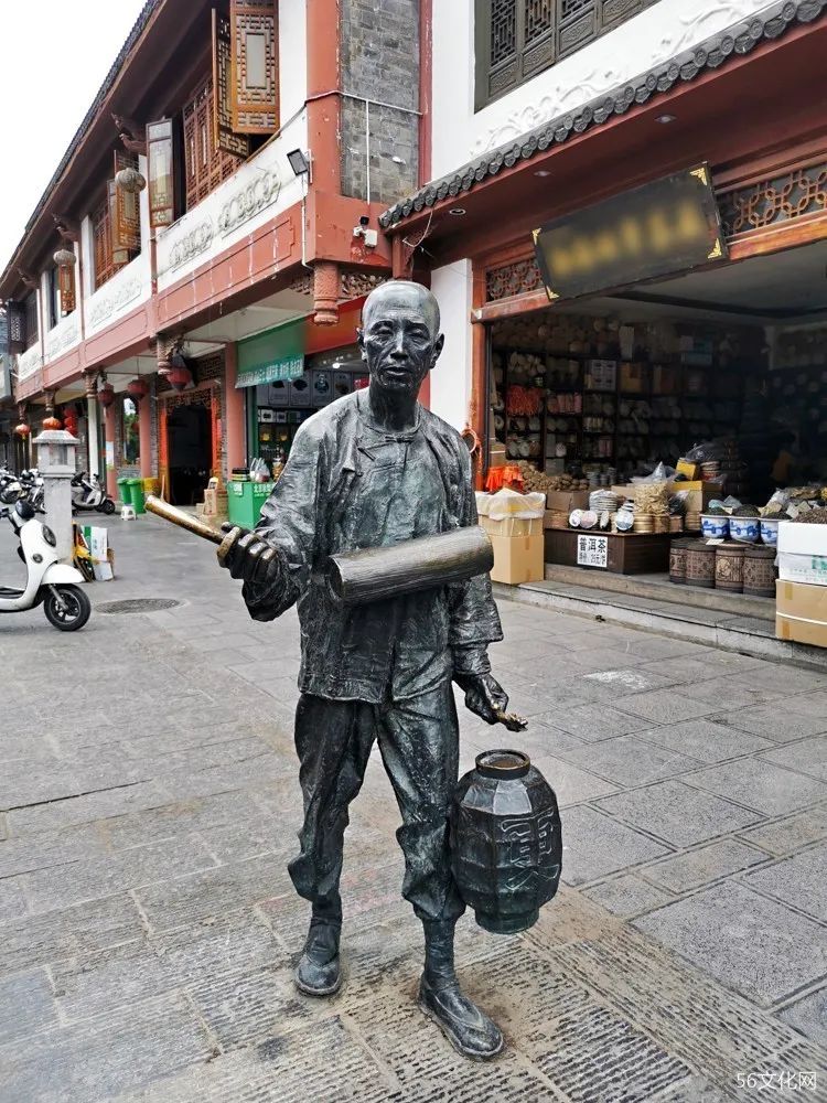 昆明有两座对称的古塔，藏着近千年的秘密