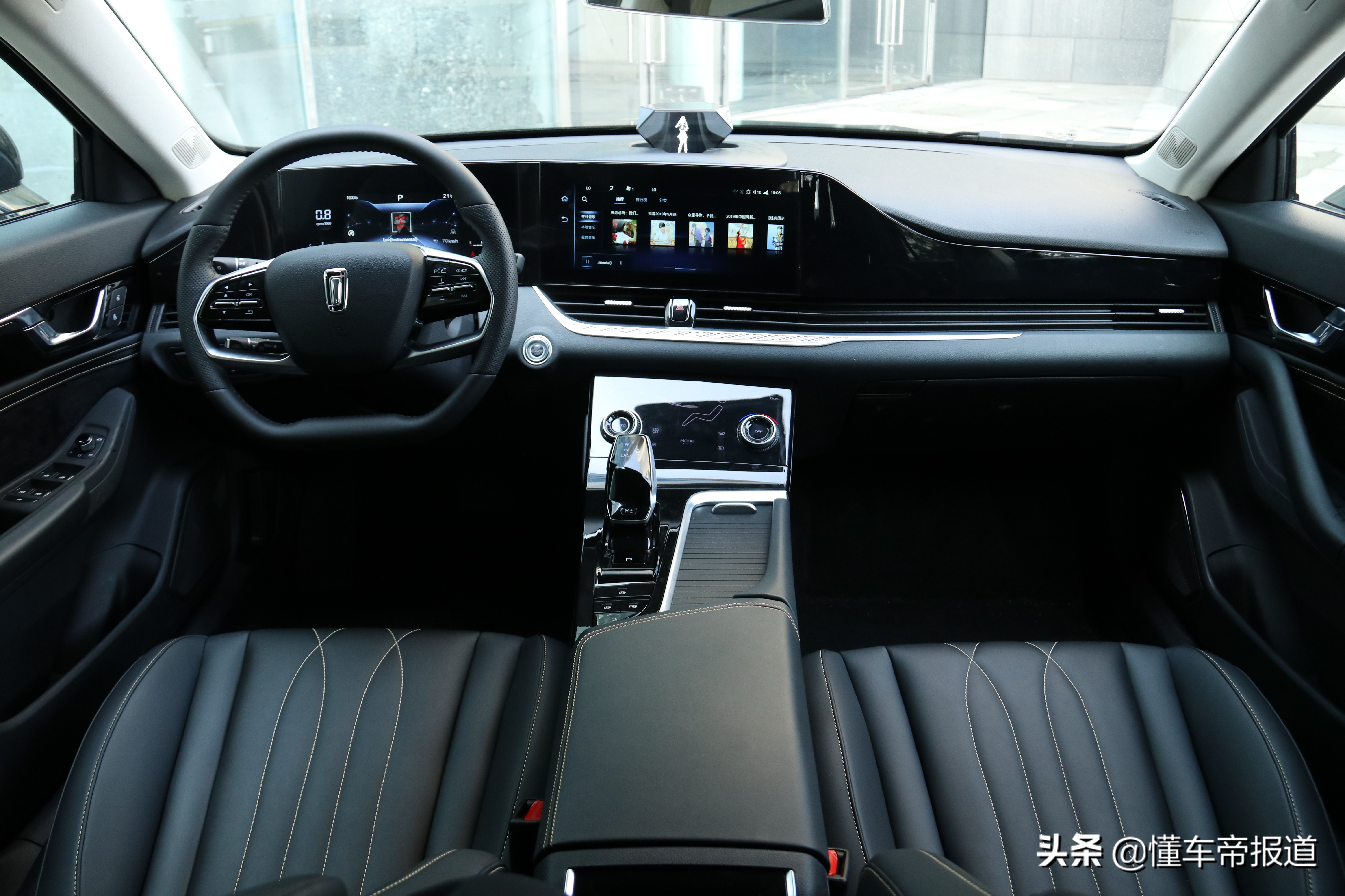 新车 | 自带“爆款”潜质！试驾一代奔腾B70