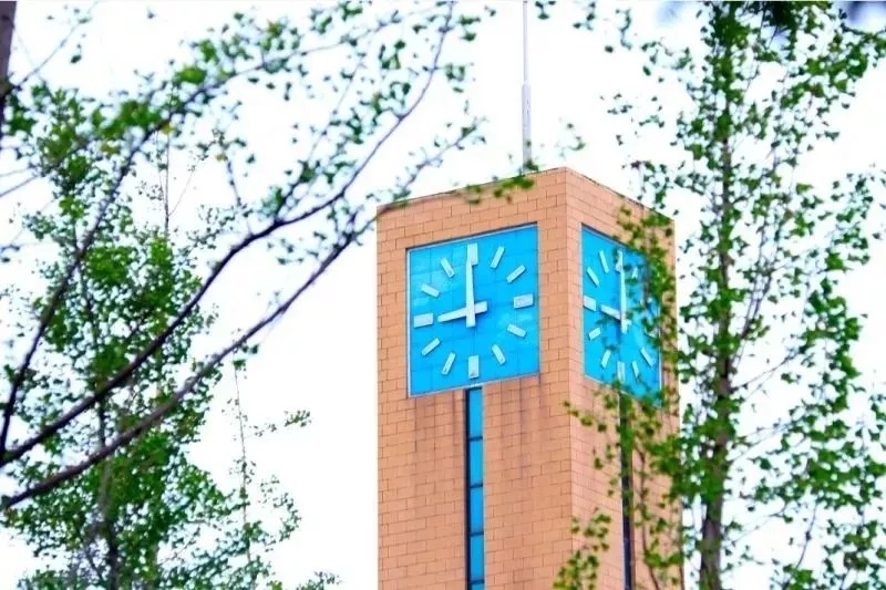 西安外国语学院（西安外国语大学）