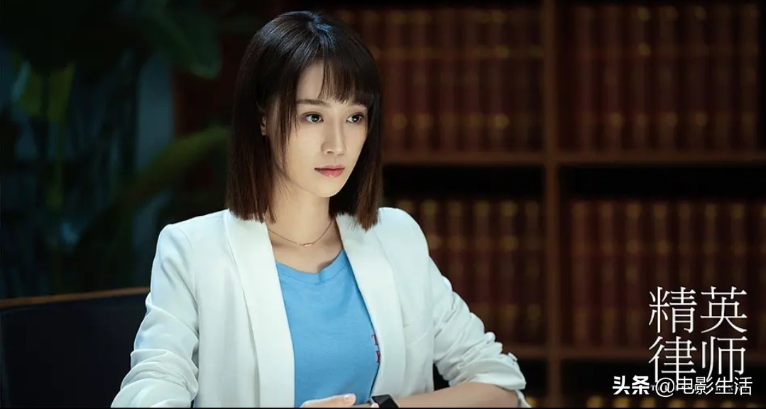 《精英律师》靳东被批摆造型、凹人设演，仅1集就暴露出各种问题