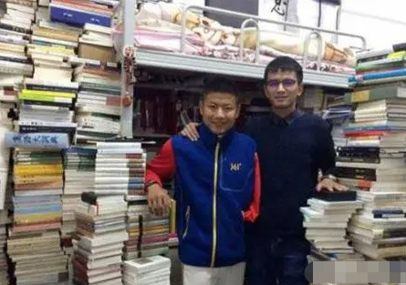 广西学霸查分723一脸淡定，数学满分、英语仅扣3分，网友：秀儿