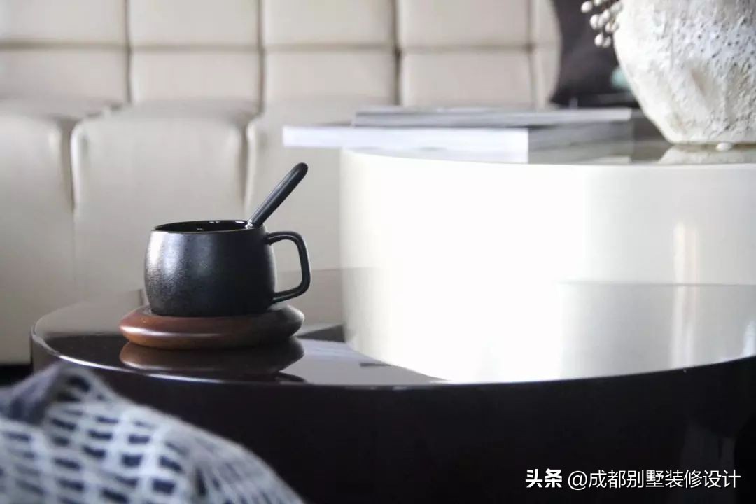 320平米排屋别墅设计，高级灰，奇遇之境演绎不一样的极致格调！