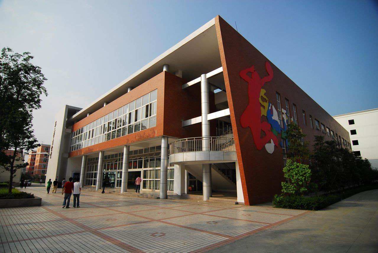 五大城市群大学排行榜出炉，形式挺新颖，排名惹争议