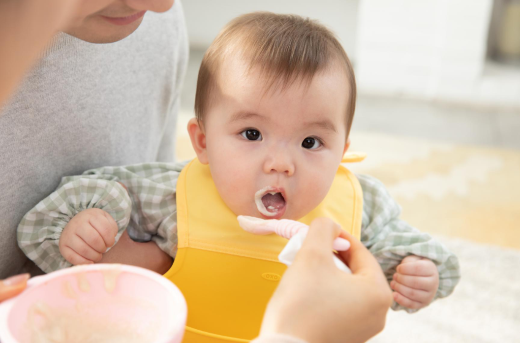 不同月龄的宝宝喂养指南新鲜出炉，宝妈喂奶不再犯难，建议收藏