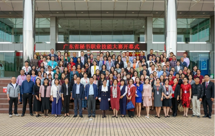 报考指南：十大行业就业揭秘，哪些行业收入最高，最能吸引大学生