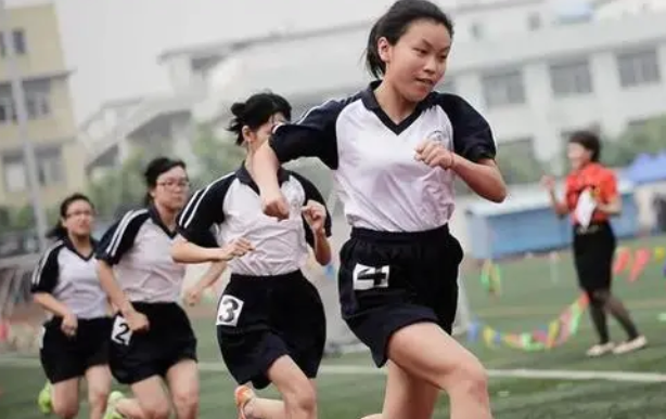 教育厅新通知，秋季高一新生实施新课程，修满学分才能毕业