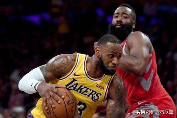 nba球星牙齿为什么那么白(詹皇晒照引热议！胡子拉碴 咧嘴露白牙，难怪好兄弟说你是哈登？)