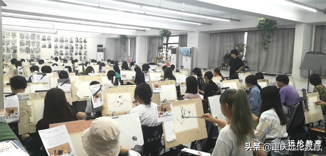 远伦月考表彰 | 无惧挑战，实力在线！来看未来美院状元领奖