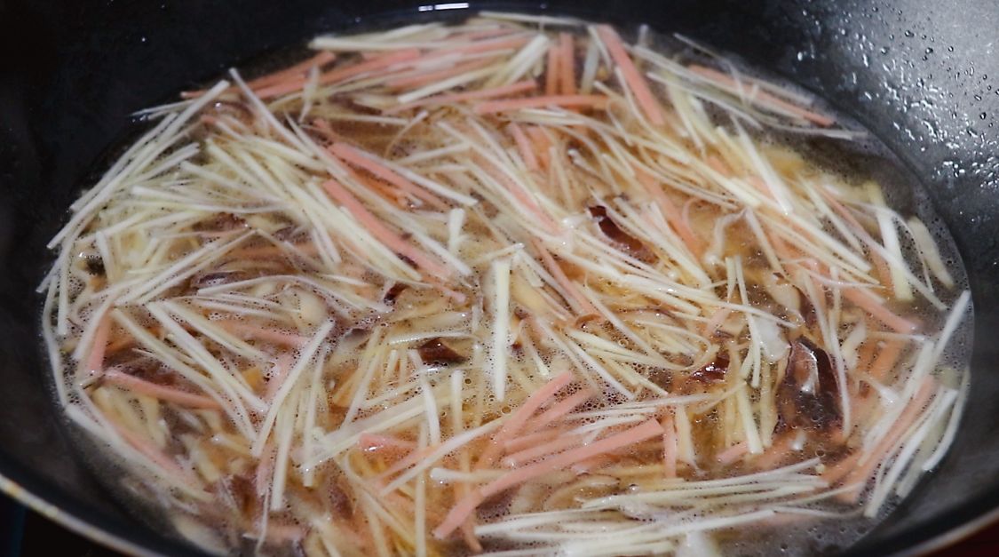 天冷碰到这鱼别手软，做上一道菜，暖胃又暖身，营养极高