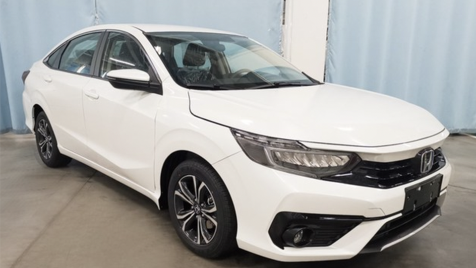 (新款本田享域)最近思域新款上市,朋友一眼就相中了新款的外观,说新款